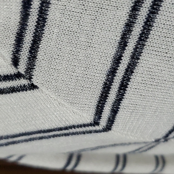 Magaschoni soft light knit striped long sleeve top - Picture 4 of 6